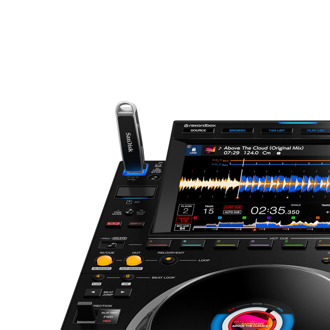 AlphaTheta SDDDE1-1T00-GR46 1TB SanDisk® Dual DJ Flash Drive Focus in CDJ-3000