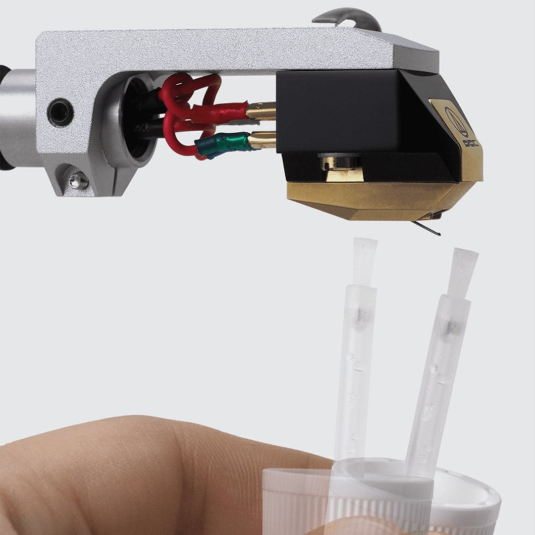 AT607A Cartridge Stylus Cleaner- Cartridge and Stylus