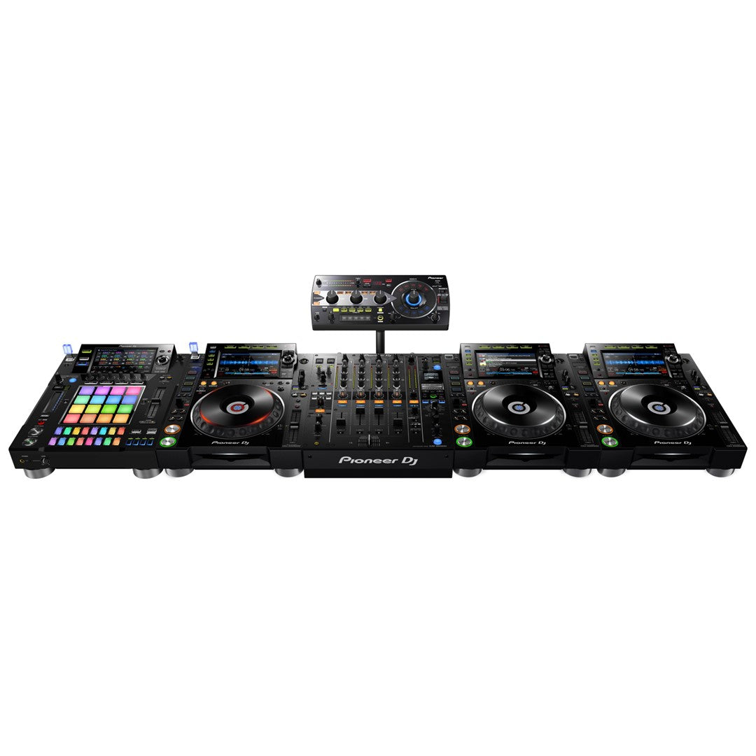 Pioneer DJ DJS-1000 Dynamic 16 Track DJ Sampler Set up 3 with CDJ-2000MXS2, DJM-900NX2 and RMX-1000