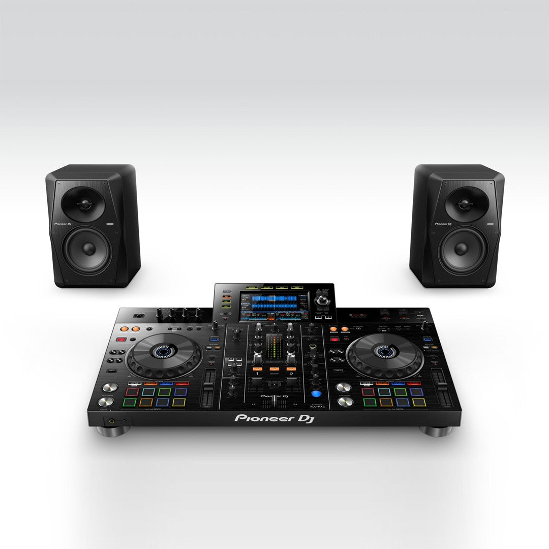 Pioneer DJ VM-50 5” Active Monitor Speaker in Black Set up 1